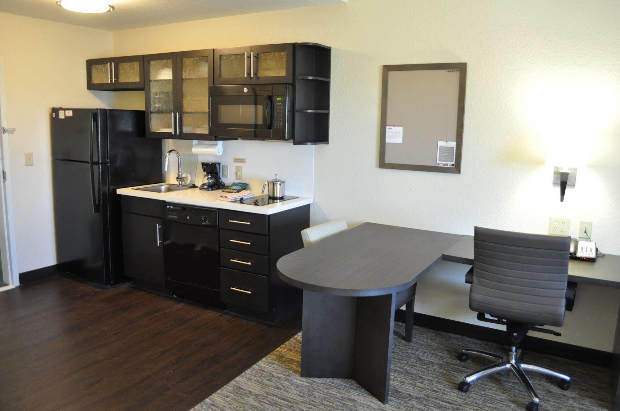 Candlewood Suites Bay City By Ihg Eksteriør billede